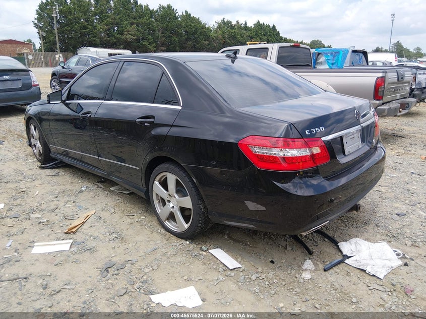 2011 Mercedes-benz E-class VIN WDDHF8HB6BA439213 IAAI salvage auction — NORMAL WEAR, Clear (Virginia), sold $550 on 2026-07-27 (photo 3)