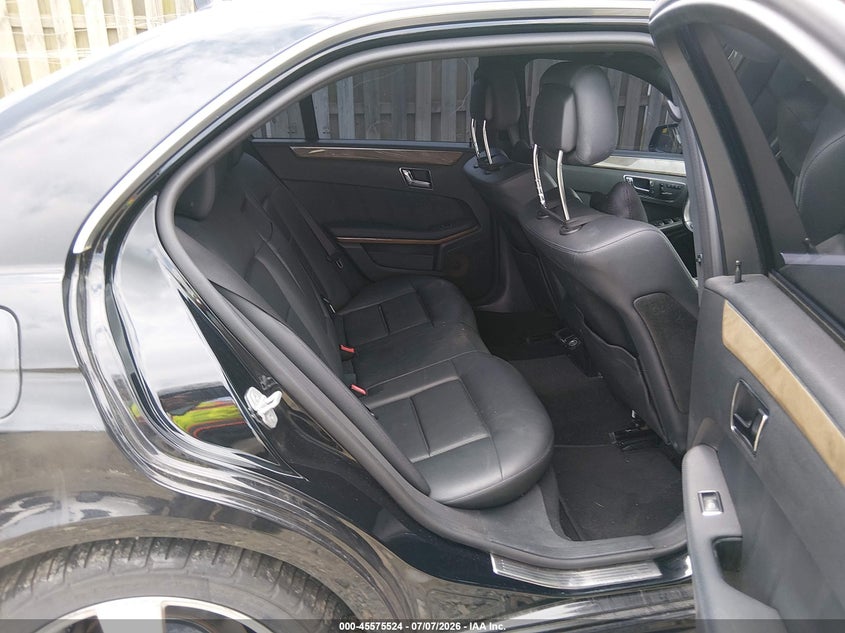 2011 Mercedes-benz E-class VIN WDDHF8HB6BA439213 IAAI salvage auction — NORMAL WEAR, Clear (Virginia), sold $550 on 2026-07-27 (photo 8)