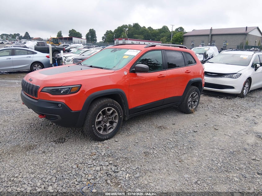 2021 Jeep Cherokee VIN 1C4PJMBX1MD230612 IAAI salvage auction — RIGHT SIDE, Salvage (West Virginia), sold $5,900 on 2026-08-28 (photo 2)