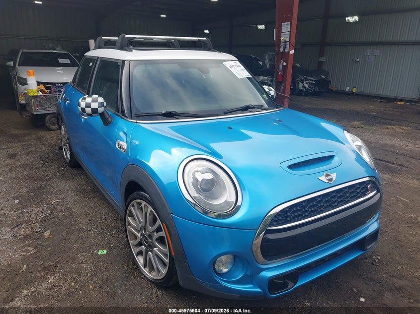 2017 MINI Hard top VIN WMWXU3C57H2D32836 IAAI salvage auction — Rear, Salvage, sold $1,725 on 2026-10-15 (photo 1)