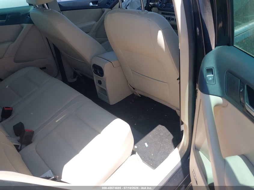 2014 Volkswagen Tiguan VIN WVGAV3AX1EW562265 IAAI salvage auction — NORMAL WEAR, Clear (Colorado), sold $1,575 on 2026-07-28 (photo 8)