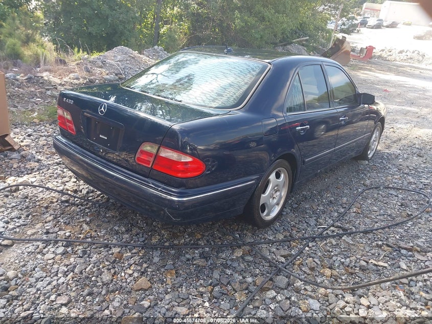 2002 Mercedes-benz E-class VIN WDBJF70J72B405833 IAAI salvage auction — NORMAL WEAR, Repossession Paperwork (Georgia), sold $375 on 2026-07-28 (photo 4)