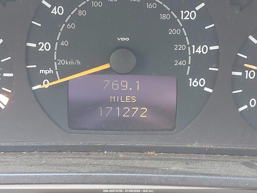2002 Mercedes-benz E-class VIN WDBJF70J72B405833 IAAI salvage auction — NORMAL WEAR, Repossession Paperwork (Georgia), sold $375 on 2026-07-28 (photo 7)
