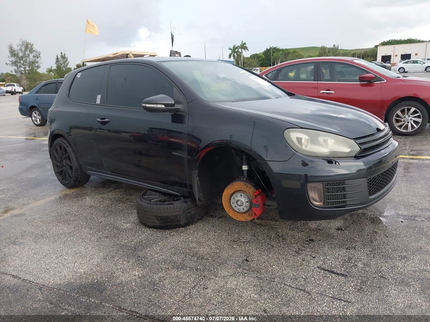 2011 Volkswagen Gti VIN WVWEV7AJ8BW282525 IAAI salvage auction — NORMAL WEAR, Clear (Florida), sold $1,900 on 2026-08-13 (photo 1)