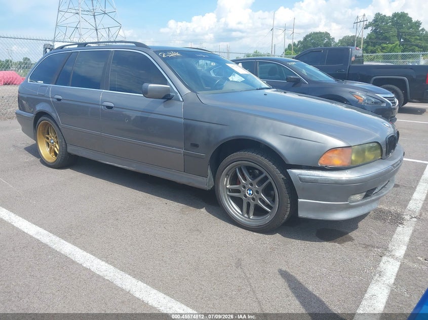 2002 BMW 5 series VIN WBADS43402GD86351 IAAI salvage auction — NORMAL WEAR, Clear (Tennessee), sold $225 on 2026-08-18 (photo 1)