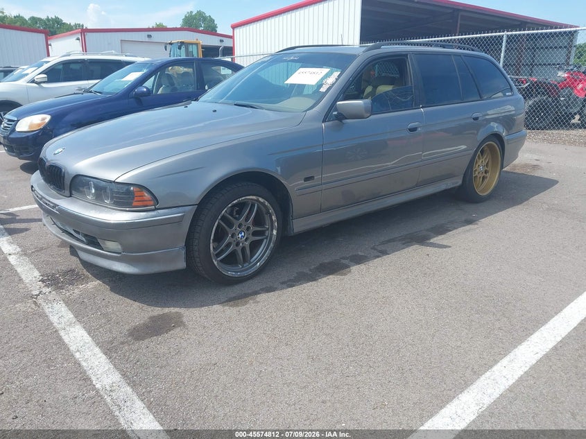 2002 BMW 5 series VIN WBADS43402GD86351 IAAI salvage auction — NORMAL WEAR, Clear (Tennessee), sold $225 on 2026-08-18 (photo 2)