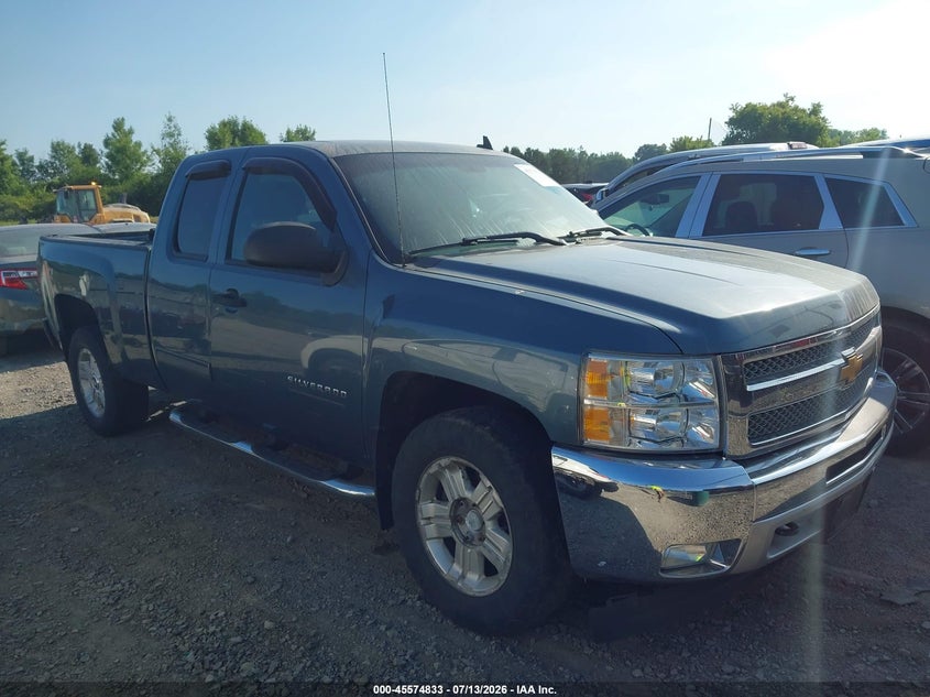 2013 Chevrolet Silverado VIN 1GCRKSE75DZ336411 IAAI salvage auction — NORMAL WEAR, Clear (New York), sold $475 on 2026-07-18 (photo 1)