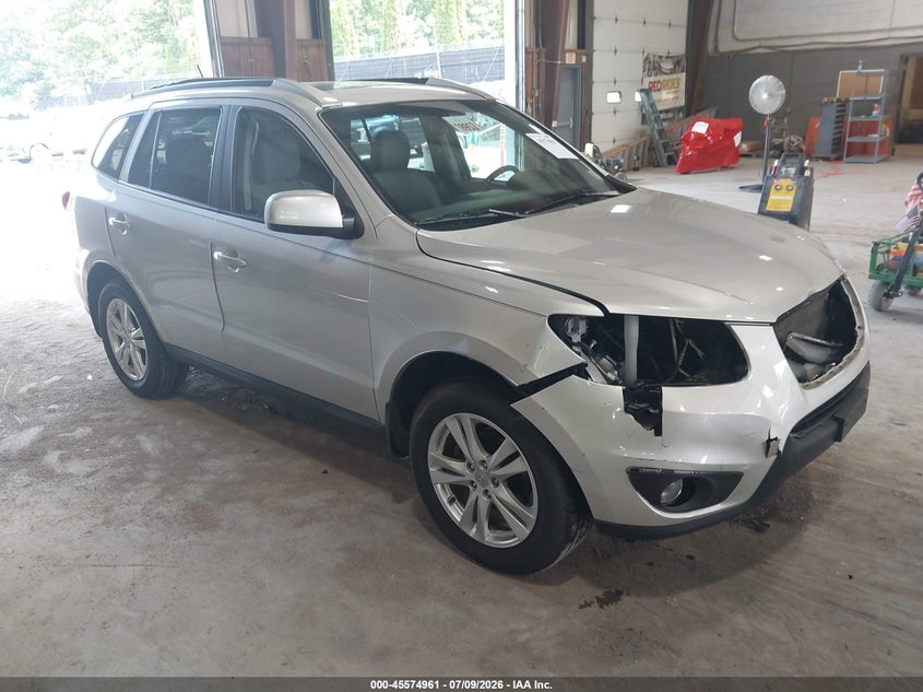 2012 Hyundai Santa fe VIN 5XYZHDAG9CG136600 IAAI salvage auction — RIGHT FRONT, Salvage Title, sold $2,300 on 2026-07-29 (photo 1)