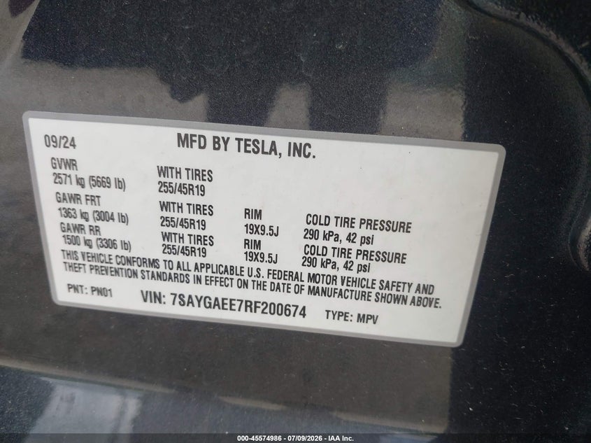 2024 Tesla Model y VIN 7SAYGAEE7RF200674 IAAI salvage auction — SIDE, Salvage Title, sold $11,300 on 2026-07-21 (photo 8)