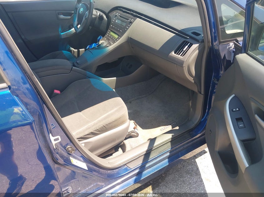 2011 Toyota Prius VIN JTDKN3DU1B0288509 IAAI salvage auction — NORMAL WEAR, Clear (Illinois), sold $650 on 2026-07-29 (photo 5)