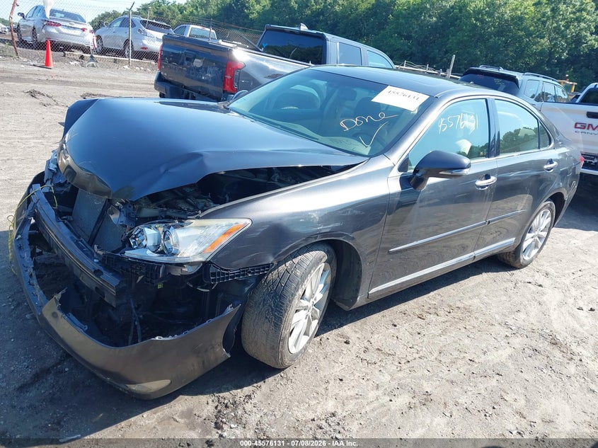 2011 Lexus Es 350 VIN JTHBK1EG1B2415056 IAAI salvage auction — NORMAL WEAR, Clear (Massachusetts), sold $975 on 2026-07-28 (photo 2)