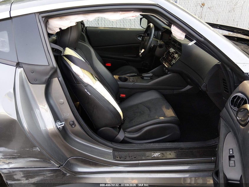 2024 Nissan Z VIN JN1BZ4BH5RM365596 IAAI salvage auction — FRONT & REAR, Mv-907A (New York), sold $13,300 on 2026-07-28 (photo 5)