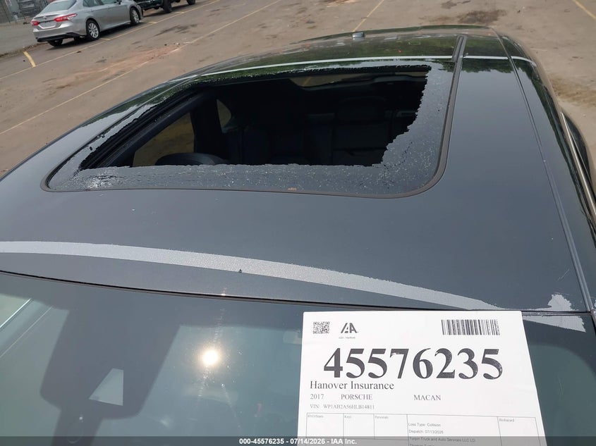 2017 Porsche Macan VIN WP1AB2A56HLB14811 IAAI salvage auction — ROOF, Salvage (Connecticut), sold $5,800 on 2026-07-18 (photo 6)