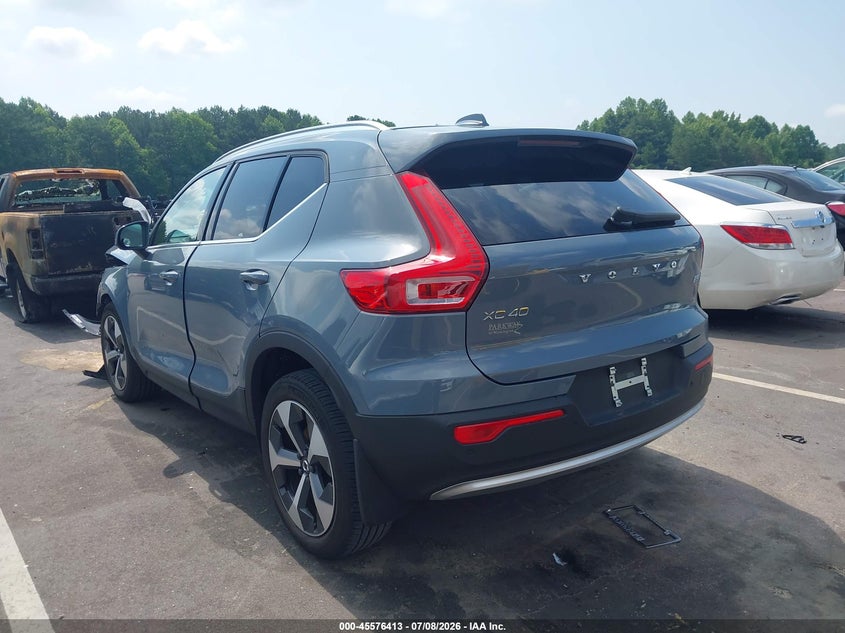 2023 Volvo Xc40 VIN YV4L12UNXP2911251 IAAI salvage auction — FRONT END, Salvage Title, sold $4,550 on 2026-08-12 (photo 3)