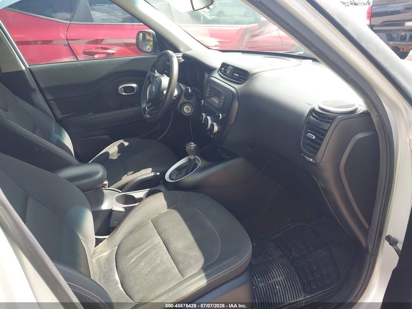 2014 Kia Soul VIN KNDJN2A24E7743034 IAAI salvage auction — NORMAL WEAR, Clear (Florida), sold $625 on 2026-07-22 (photo 5)