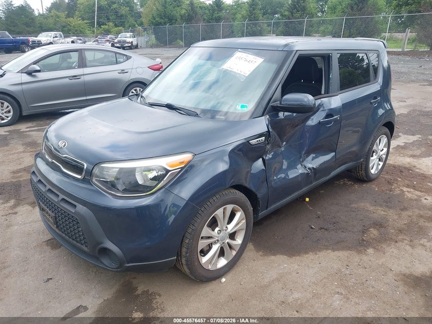 2015 Kia Soul VIN KNDJP3A51F7213034 IAAI salvage auction — SIDE, Salvage Title, sold $1,750 on 2026-07-28 (photo 2)