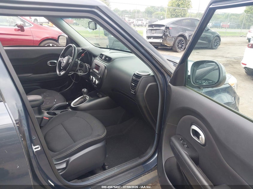 2015 Kia Soul VIN KNDJP3A51F7213034 IAAI salvage auction — SIDE, Salvage Title, sold $1,750 on 2026-07-28 (photo 5)