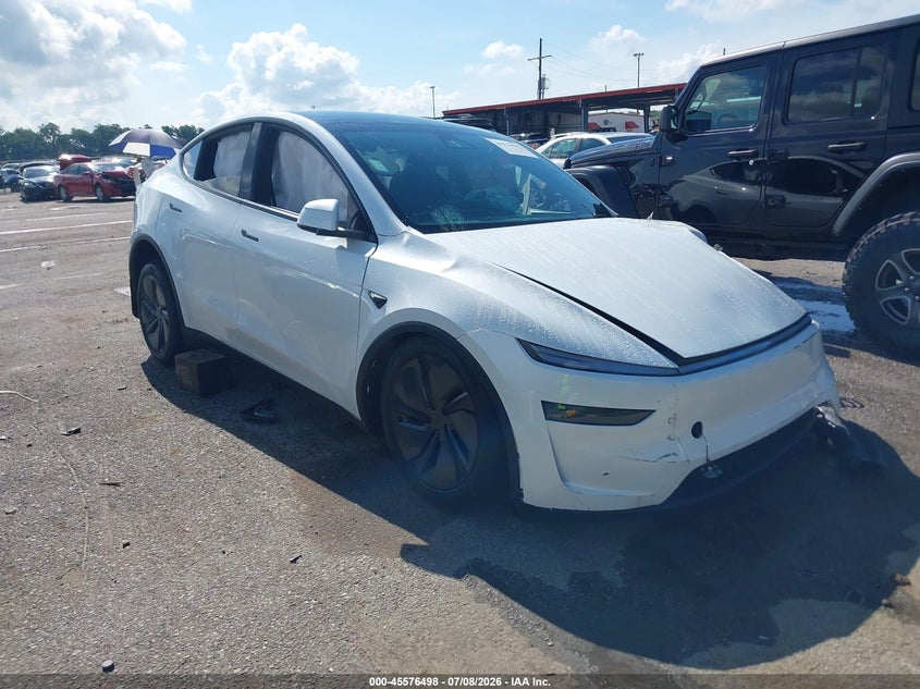 2026 Tesla Model y VIN 7SAYGDED0TA716095 IAAI salvage auction — SIDE, Wait Title, sold $10,700 on 2026-08-29 (photo 1)