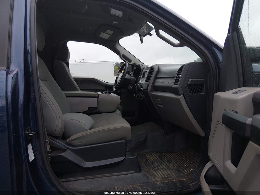2017 Ford F-350 VIN 1FTRF3B69HEE21934 IAAI salvage auction — NORMAL WEAR, Sf97 (Rhode Island), sold $18,600 on 2026-07-23 (photo 5)