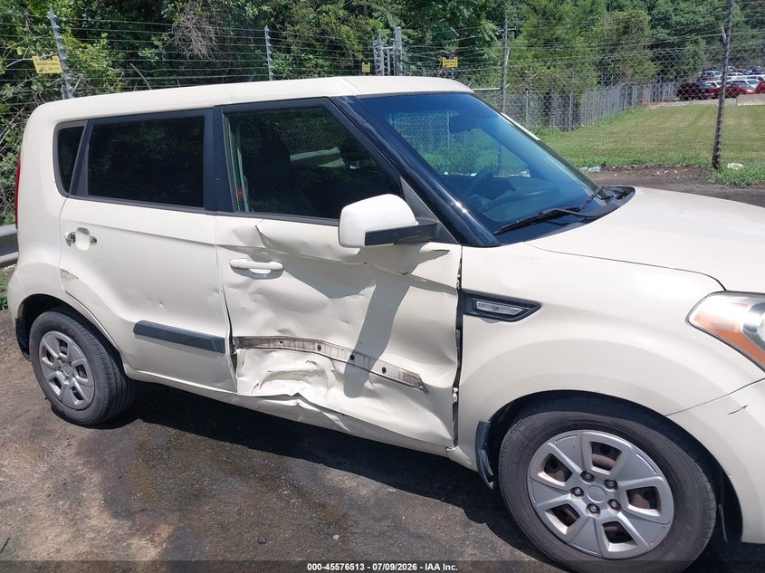 2012 Kia Soul VIN KNDJT2A51C7399742 IAAI salvage auction — NORMAL WEAR, Clear (North Carolina), sold $350 on 2026-07-23 (photo 6)