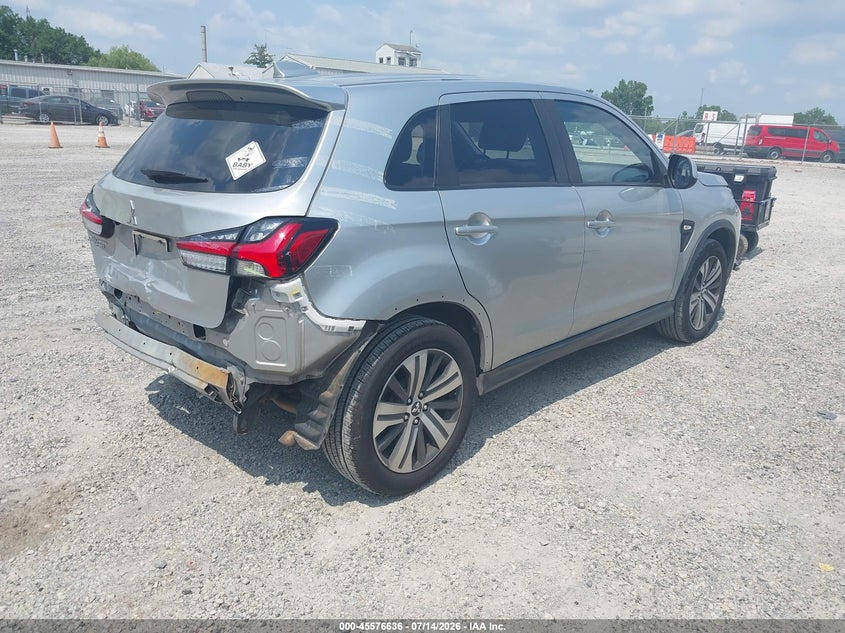 2021 Mitsubishi Outlander VIN JA4APUAU7MU016441 IAAI salvage auction — REAR END, Salvage Title, sold $4,525 on 2026-08-21 (photo 4)