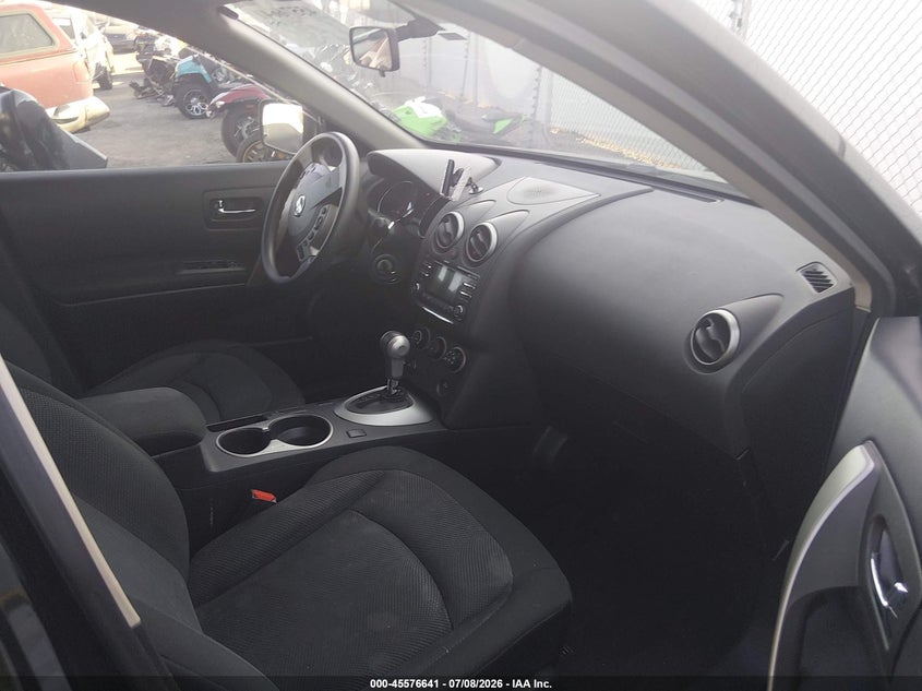 2015 Nissan Rogue VIN JN8AS5MT3FW163946 IAAI salvage auction — NORMAL WEAR, Clear - Public Restricted (Oklahoma), sold $225 on 2026-07-15 (photo 5)