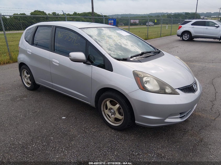 2013 Honda Fit VIN JHMGE8G31DC017147 IAAI salvage auction — NORMAL WEAR, Clear (Missouri), sold $525 on 2026-07-30 (photo 1)