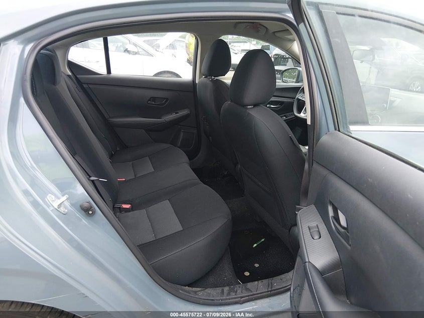 2024 Nissan Sentra VIN 3N1AB8CV7RY250796 IAAI salvage auction — RIGHT SIDE, Salvage Title, sold $6,650 on 2026-09-03 (photo 8)