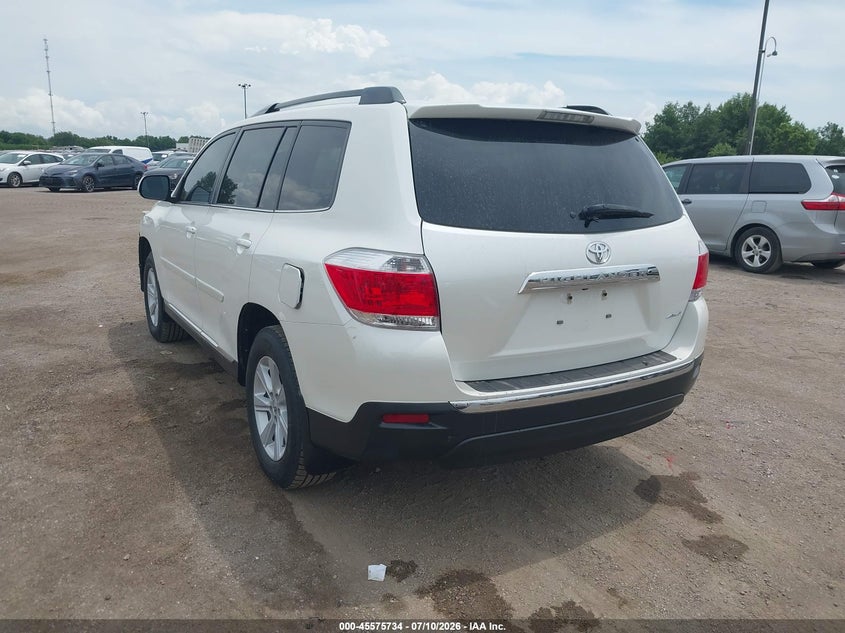 2013 Toyota Highlander VIN 5TDBK3EH1DS253351 IAAI salvage auction — FRONT END, Salvage (Iowa), sold $4,500 on 2026-07-28 (photo 3)