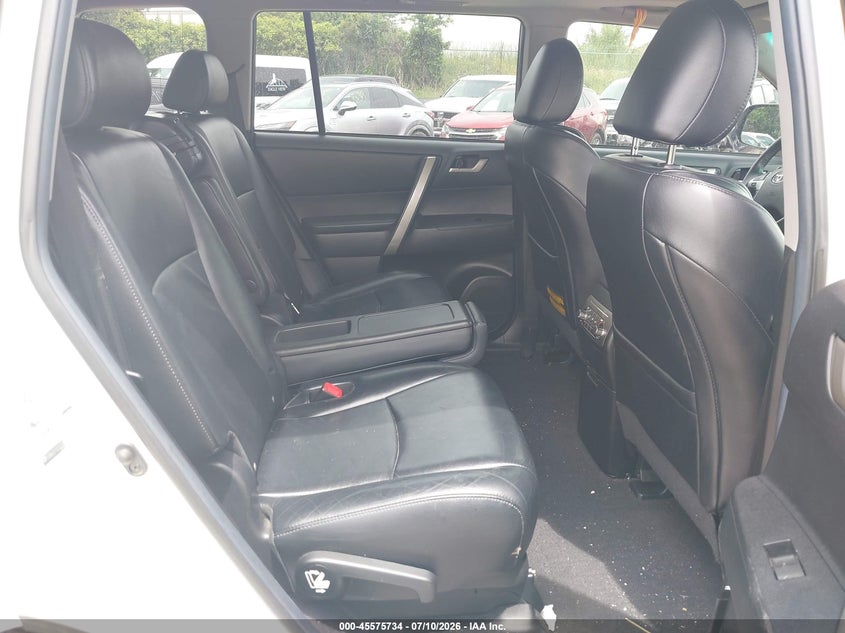 2013 Toyota Highlander VIN 5TDBK3EH1DS253351 IAAI salvage auction — FRONT END, Salvage (Iowa), sold $4,500 on 2026-07-28 (photo 8)