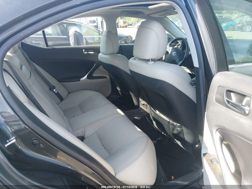 2009 Lexus Is 250 VIN JTHCK262092031907 IAAI salvage auction — REAR END, Salvage (Connecticut), sold $1,200 on 2026-07-16 (photo 8)