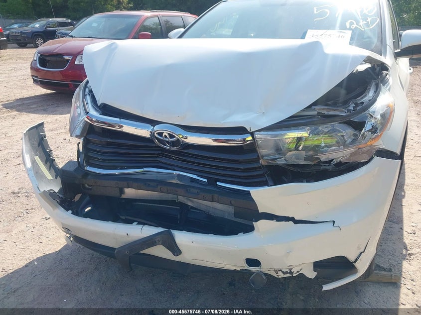 2016 Toyota Highlander VIN 5TDJKRFHXGS506734 IAAI salvage auction — FRONT END, Salvage Title, sold $5,600 on 2026-07-27 (photo 6)