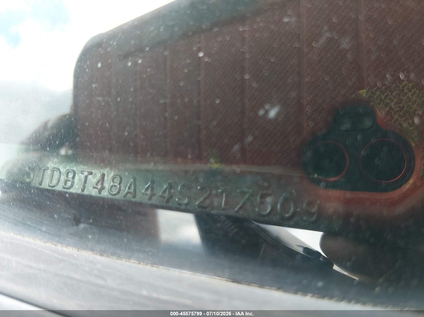 2004 Toyota Sequoia VIN 5TDBT48A44S217509 IAAI salvage auction — NORMAL WEAR, Clear (Missouri), sold $1,200 on 2026-07-16 (photo 9)
