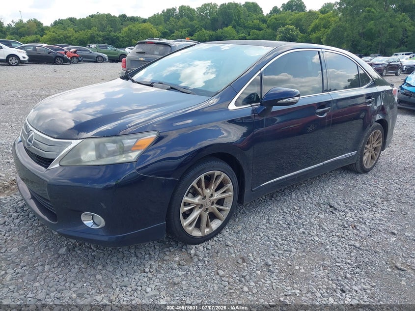 2010 Lexus Hs 250h VIN JTHBB1BA6A2004380 IAAI salvage auction — NORMAL WEAR, Clear (Tennessee), sold $600 on 2026-07-30 (photo 2)