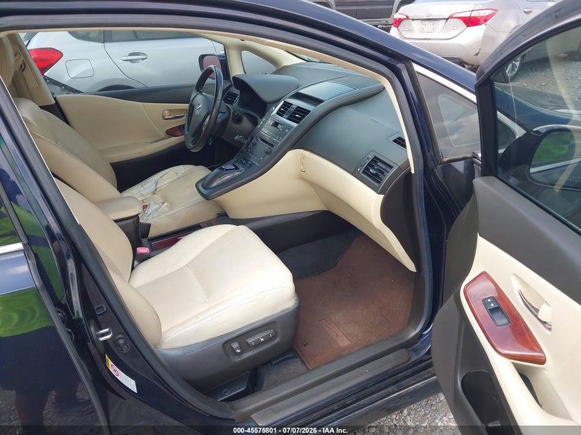 2010 Lexus Hs 250h VIN JTHBB1BA6A2004380 IAAI salvage auction — NORMAL WEAR, Clear (Tennessee), sold $600 on 2026-07-30 (photo 5)
