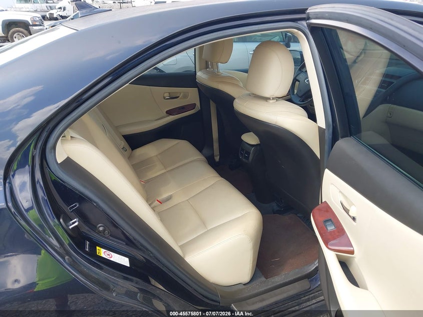 2010 Lexus Hs 250h VIN JTHBB1BA6A2004380 IAAI salvage auction — NORMAL WEAR, Clear (Tennessee), sold $600 on 2026-07-30 (photo 8)