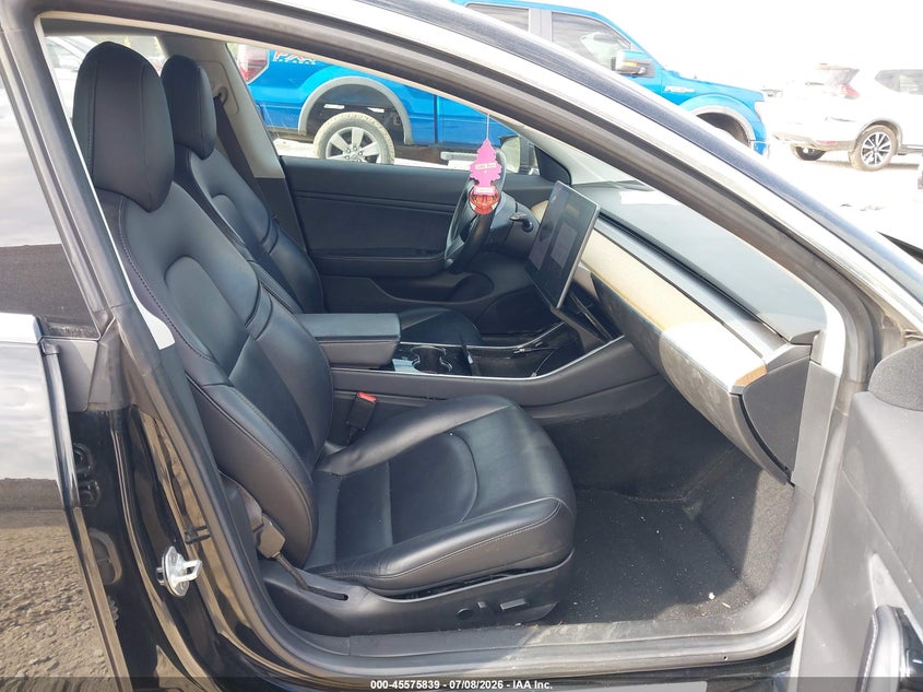 2018 Tesla Model 3 VIN 5YJ3E1EA4JF008398 IAAI salvage auction — FRONT END, Salvage (Ohio), sold $4,650 on 2026-07-30 (photo 5)