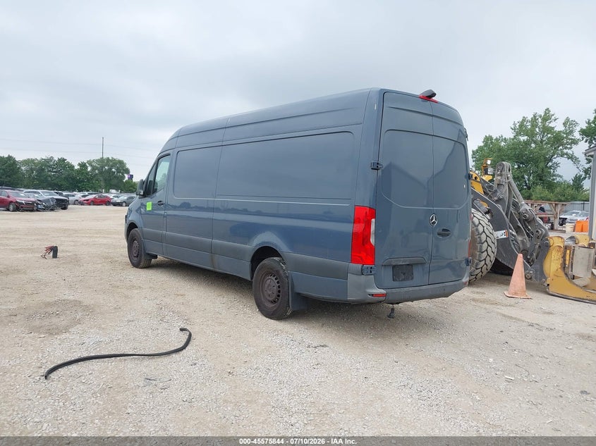 2021 Mercedes-benz Sprinter VIN W1Y40CHY2MT071830 IAAI salvage auction — FRONT END, Salvage (Ohio), sold $4,550 on 2026-07-29 (photo 3)