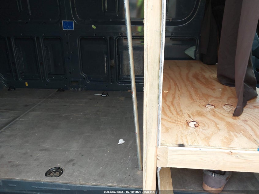 2021 Mercedes-benz Sprinter VIN W1Y40CHY2MT071830 IAAI salvage auction — FRONT END, Salvage (Ohio), sold $4,550 on 2026-07-29 (photo 8)