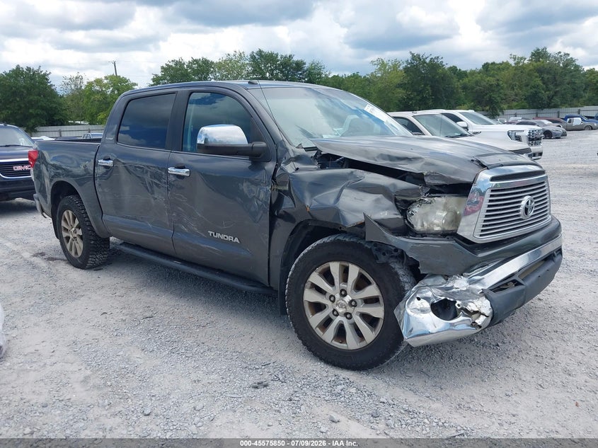 2013 Toyota Tundra VIN 5TFHY5F15DX285350 IAAI salvage auction — RIGHT FRONT, Salvage Title, sold $7,975 on 2026-08-01 (photo 1)