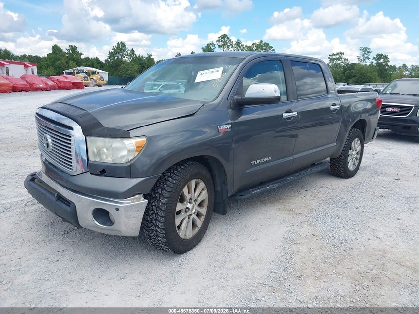 2013 Toyota Tundra VIN 5TFHY5F15DX285350 IAAI salvage auction — RIGHT FRONT, Salvage Title, sold $7,975 on 2026-08-01 (photo 2)