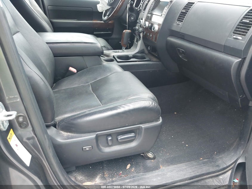2013 Toyota Tundra VIN 5TFHY5F15DX285350 IAAI salvage auction — RIGHT FRONT, Salvage Title, sold $7,975 on 2026-08-01 (photo 5)
