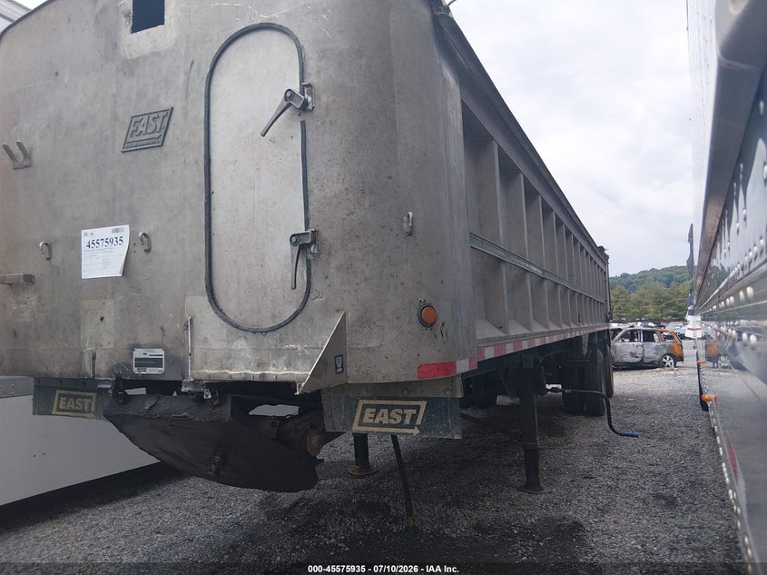 1991 East manufacturing Dump VIN 1E1F9U283MRD12587 IAAI salvage auction — FRAME DAMAGE, Salvage (West Virginia), sold $950 on 2026-09-02 (photo 2)