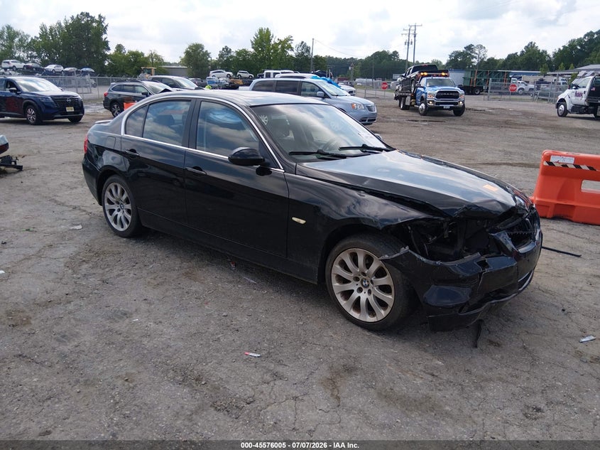 2008 BMW 3 series VIN WBAVD53528A284555 IAAI salvage auction — FRONT END, Clear (Virginia), sold $400 on 2026-08-02 (photo 1)