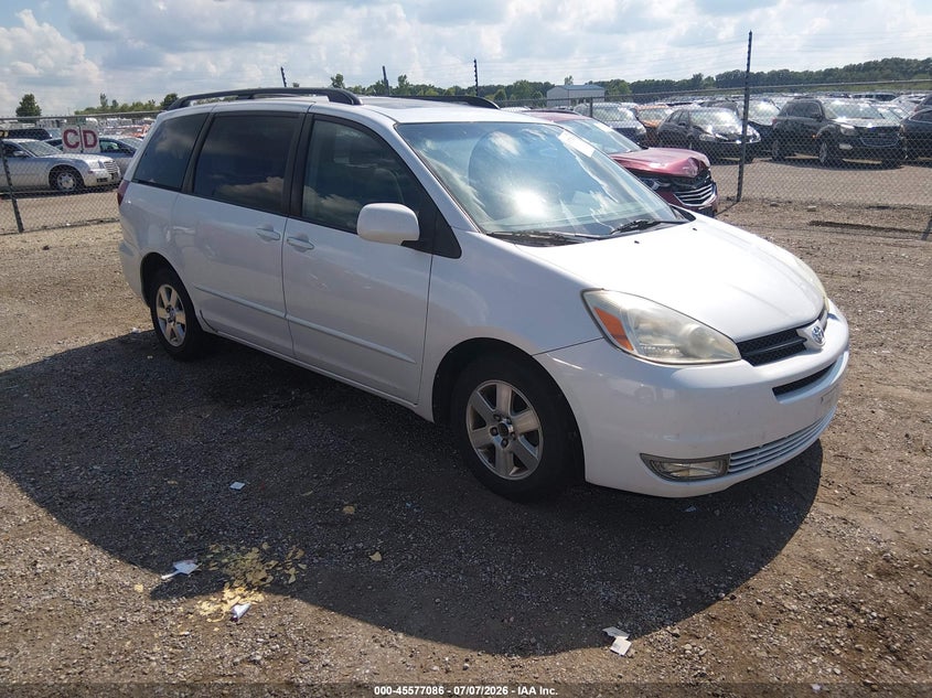 2005 Toyota Sienna VIN 5TDZA22C65S227737 IAAI salvage auction — NORMAL WEAR, Clear (Illinois), sold $900 on 2026-07-29 (photo 1)