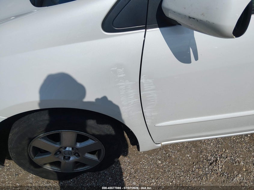 2005 Toyota Sienna VIN 5TDZA22C65S227737 IAAI salvage auction — NORMAL WEAR, Clear (Illinois), sold $900 on 2026-07-29 (photo 6)
