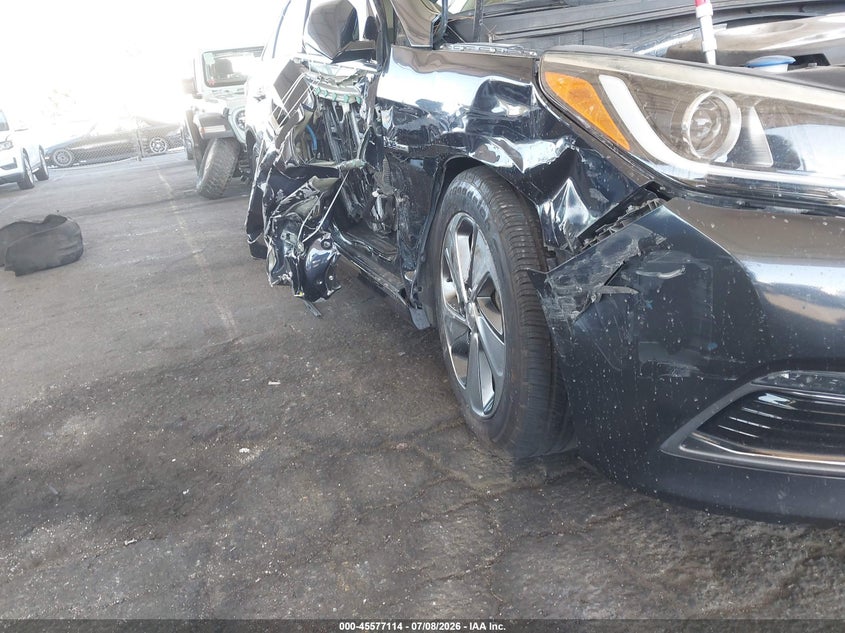 2017 Hyundai Sonata VIN KMHE34L38HA077324 IAAI salvage auction — RIGHT SIDE, Salvage (California), sold $500 on 2026-07-28 (photo 6)