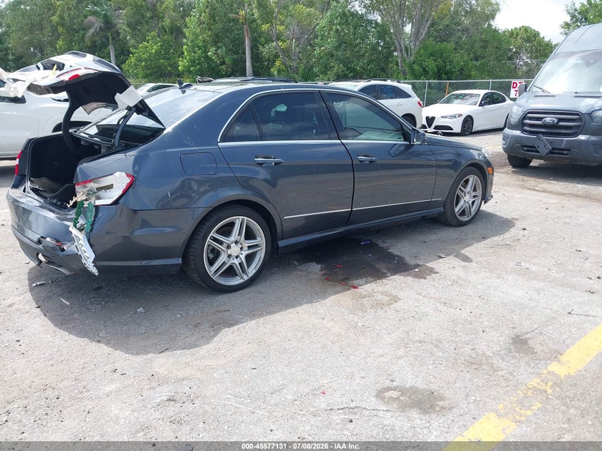 2012 Mercedes-benz E-klasse VIN WDDHF5KB1CA519303 IAAI salvage auction — REAR END, Rebuildable (Florida), sold $1,050 on 2026-07-20 (photo 4)