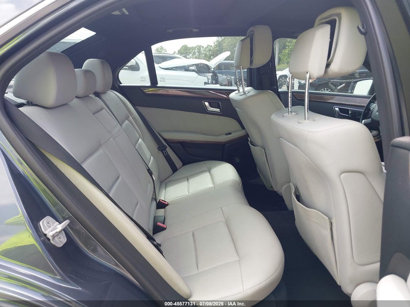 2012 Mercedes-benz E-klasse VIN WDDHF5KB1CA519303 IAAI salvage auction — REAR END, Rebuildable (Florida), sold $1,050 on 2026-07-20 (photo 8)