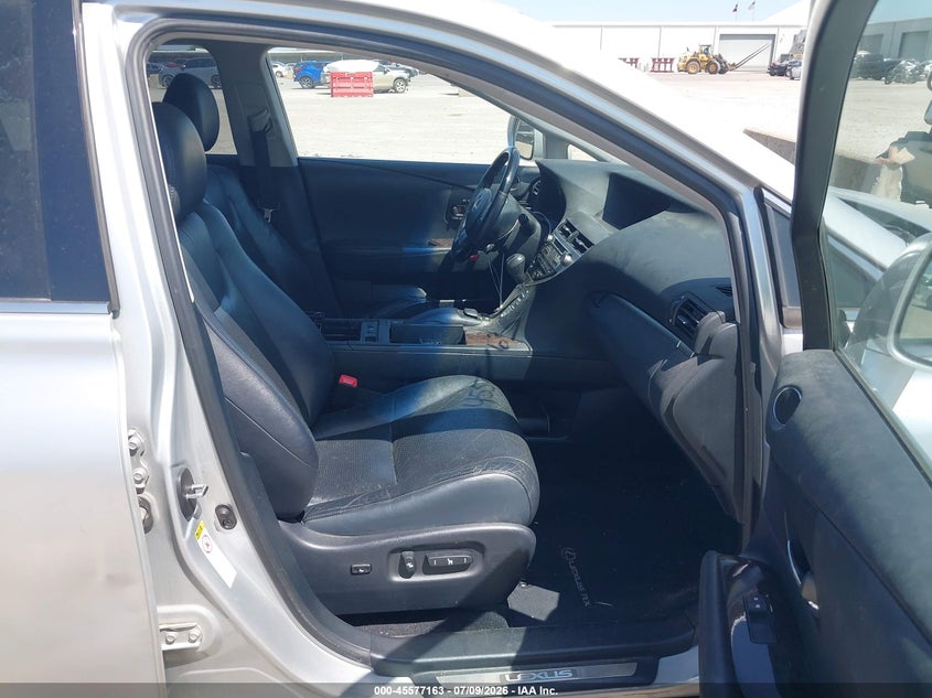 2013 Lexus Rx 450h VIN JTJZB1BA6D2412850 IAAI salvage auction — NORMAL WEAR, Original (Texas), sold $2,800 on 2026-07-15 (photo 5)